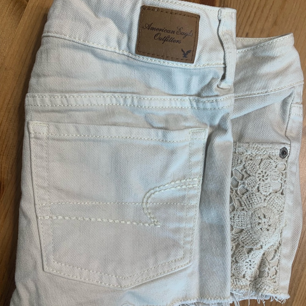 AE Shorts - Picture 5 of 6